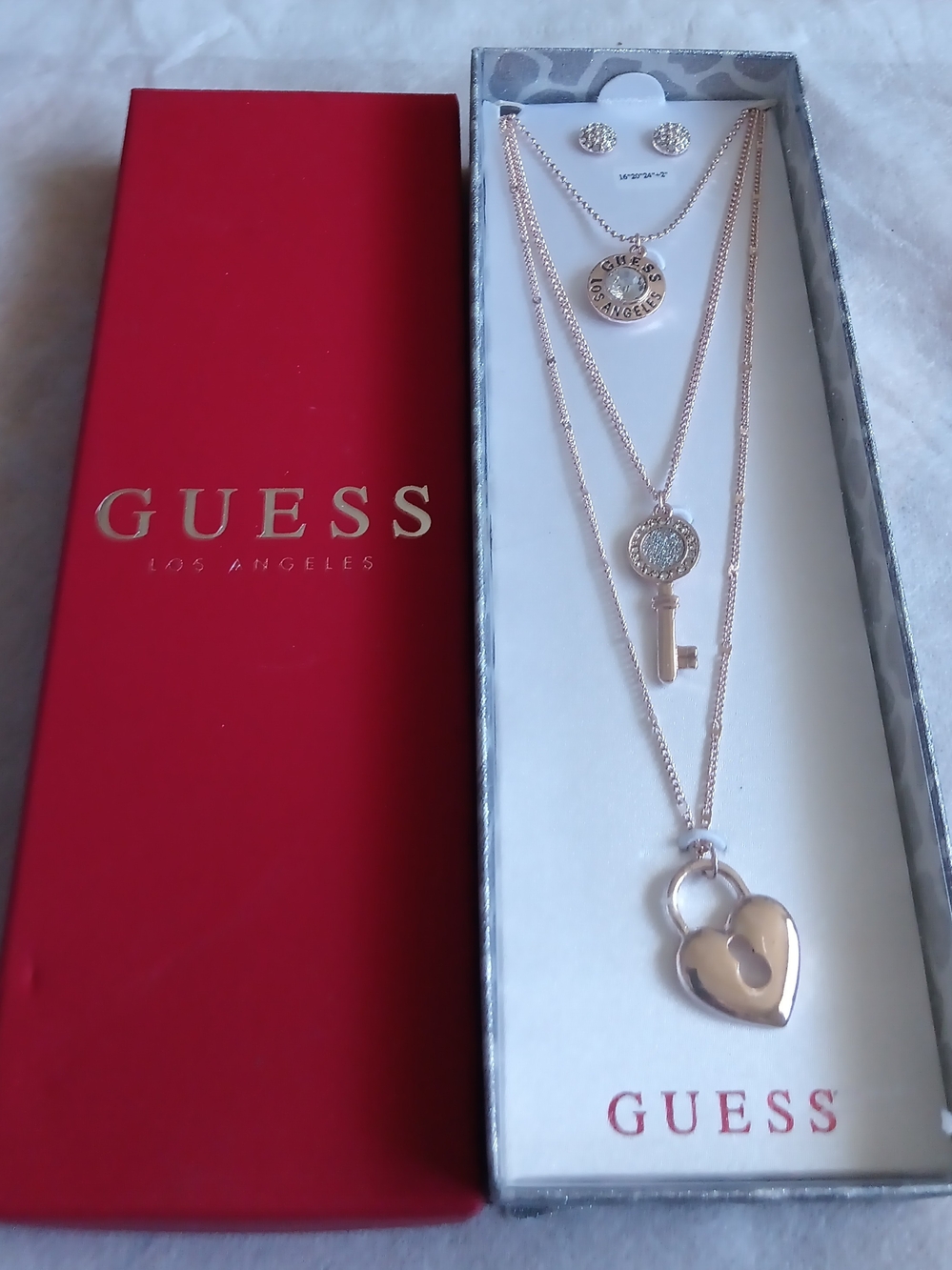 GUESS TRIPLE NECKLACE & STUDS BOXED SET